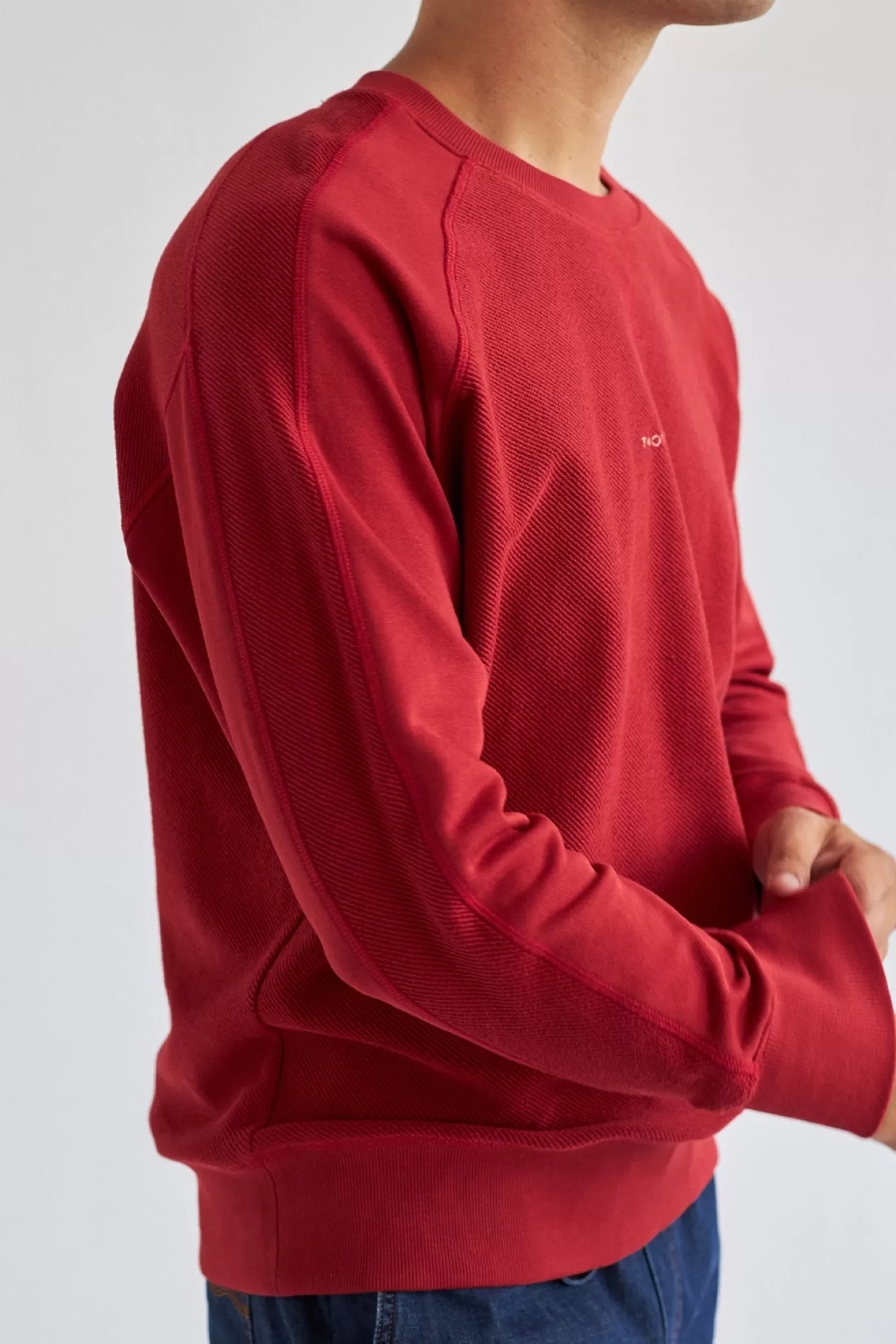 Twothirds Videy-Red Dhalila^ Crewneck