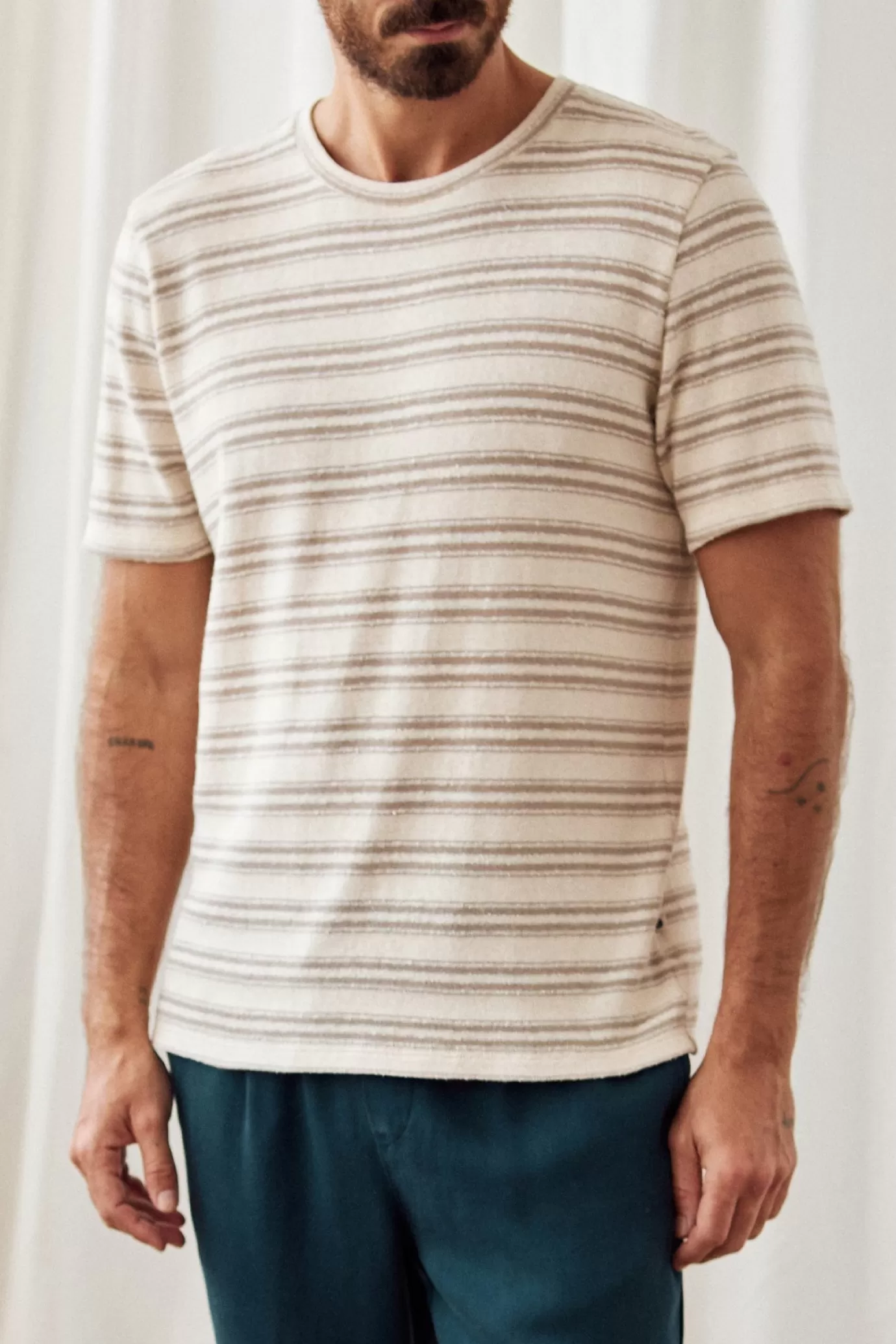 Twothirds Wight-Brown Stripes^ T-Shirts